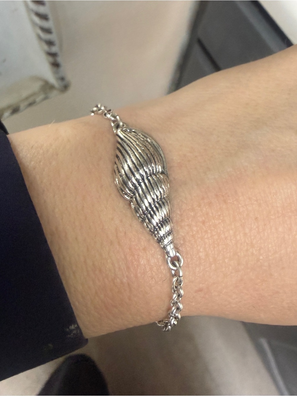 Lucky brand Dainty Silver Shell Charm Bracelet - Silver